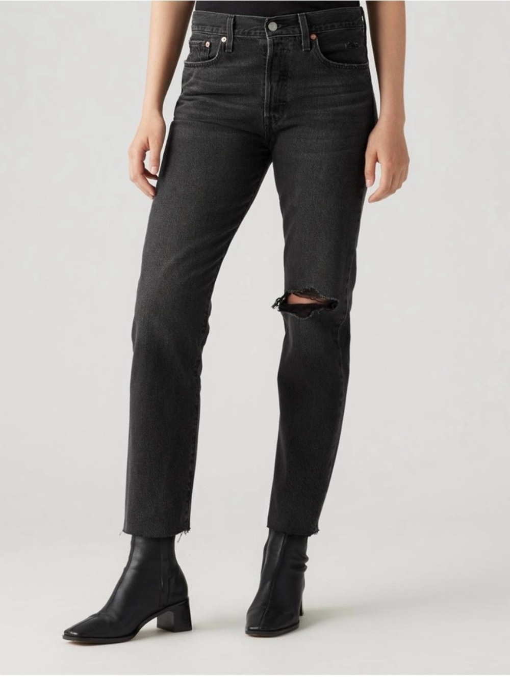 Levi’s Wedgie Straight Black Jeans